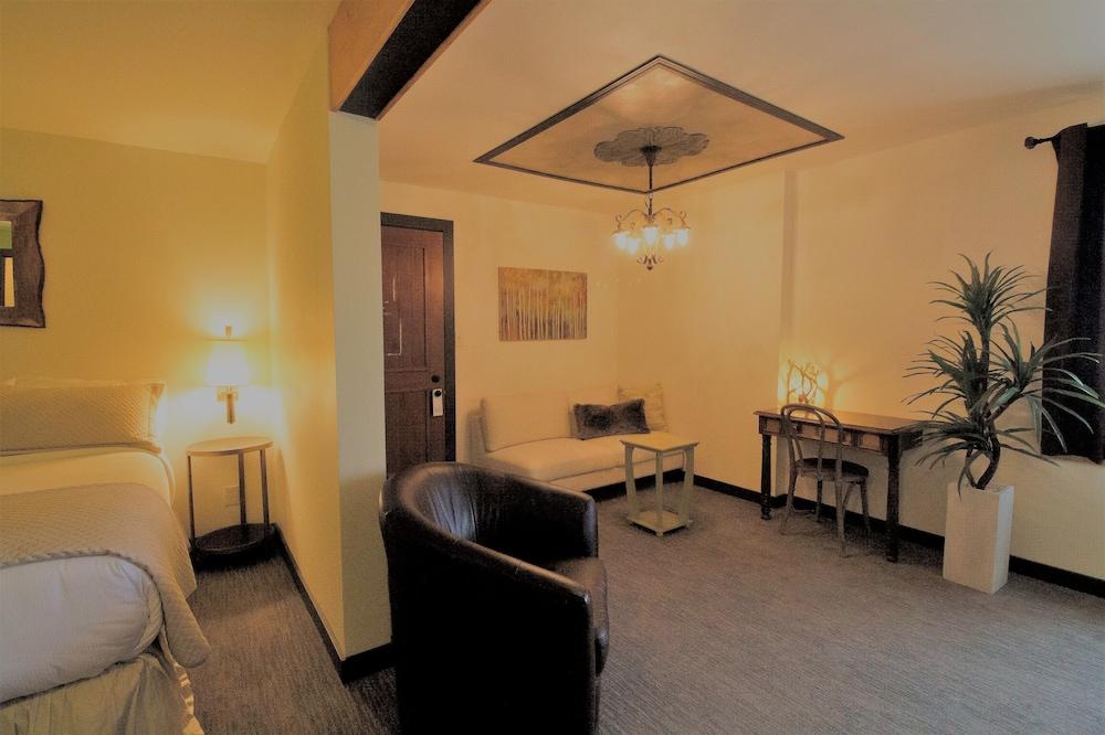 Colter's Lodge photo 6