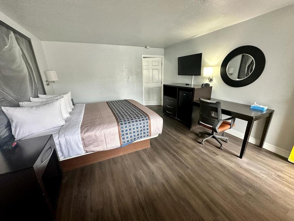 Canyon Inn Motel photo 10