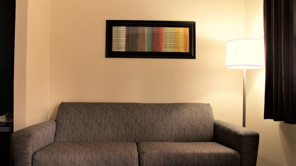 Best Western Inn Of Nacogdoches photo 6