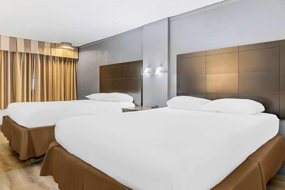 Rodeway Inn & Suites Saginaw I-675 photo 37