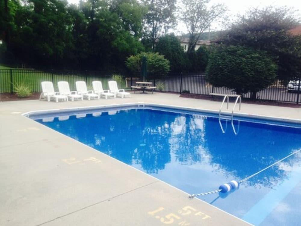 Quality Inn Bedford photo 41