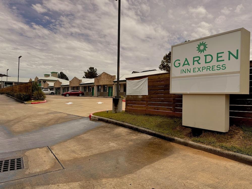Garden Inn Express photo 15