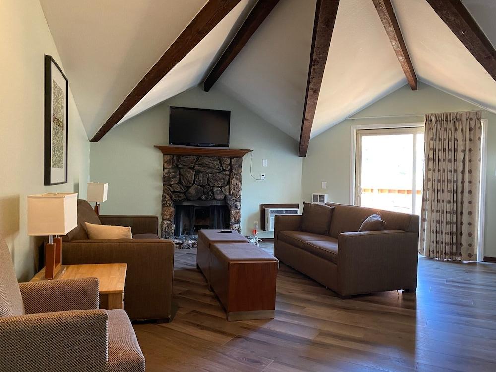 The Retreat on Charleston Peak photo 71