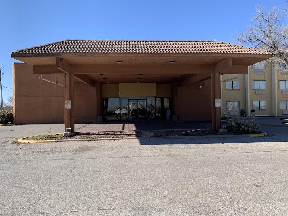 Travelodge by Wyndham Odessa photo 21