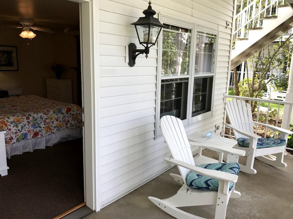 Bay Breeze Resort photo 73