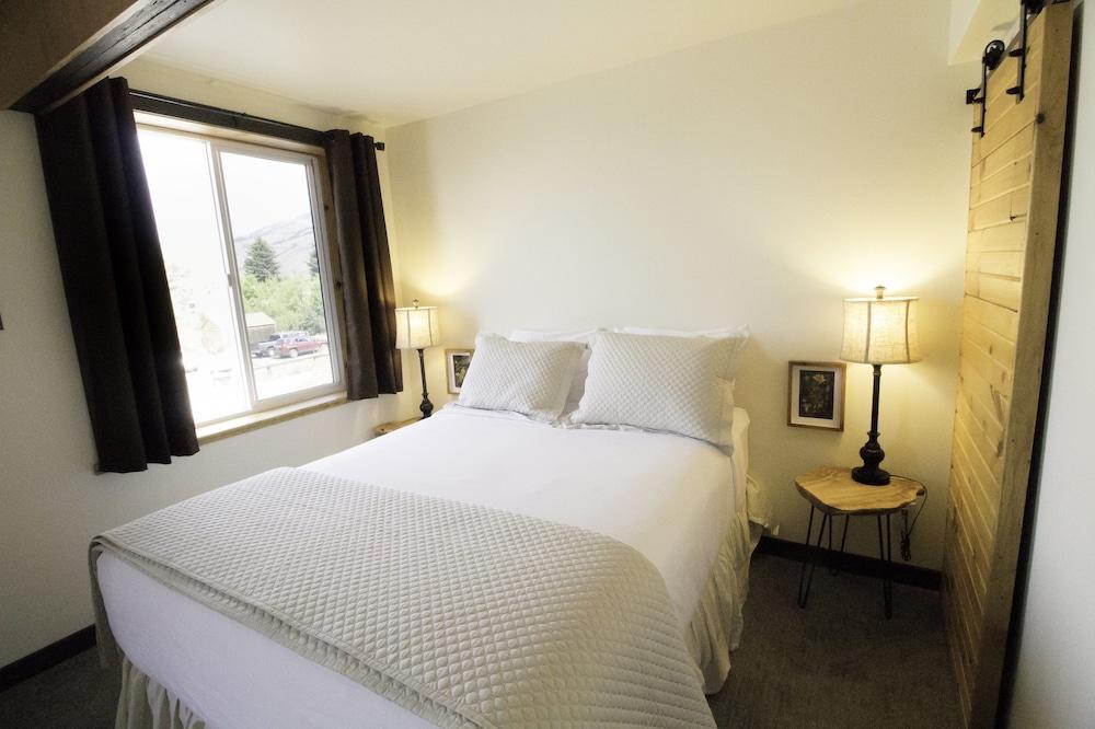 Colter's Lodge photo 13