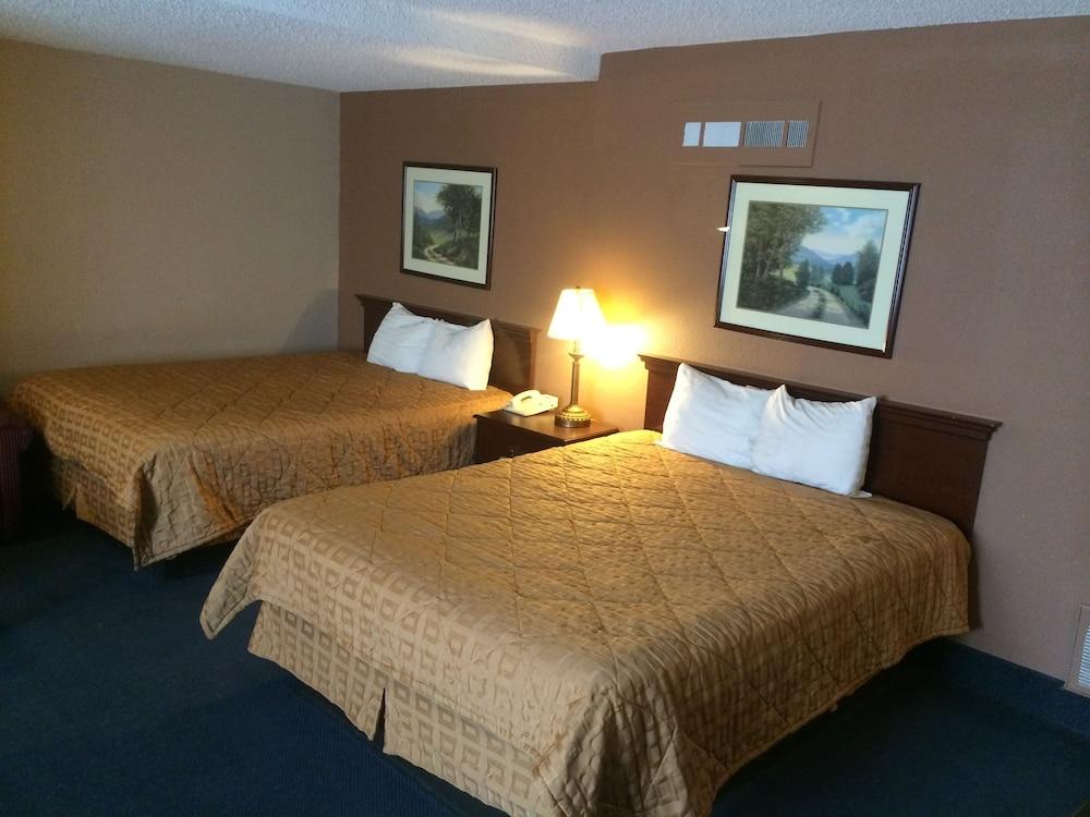 New SunFlower Inn photo 8