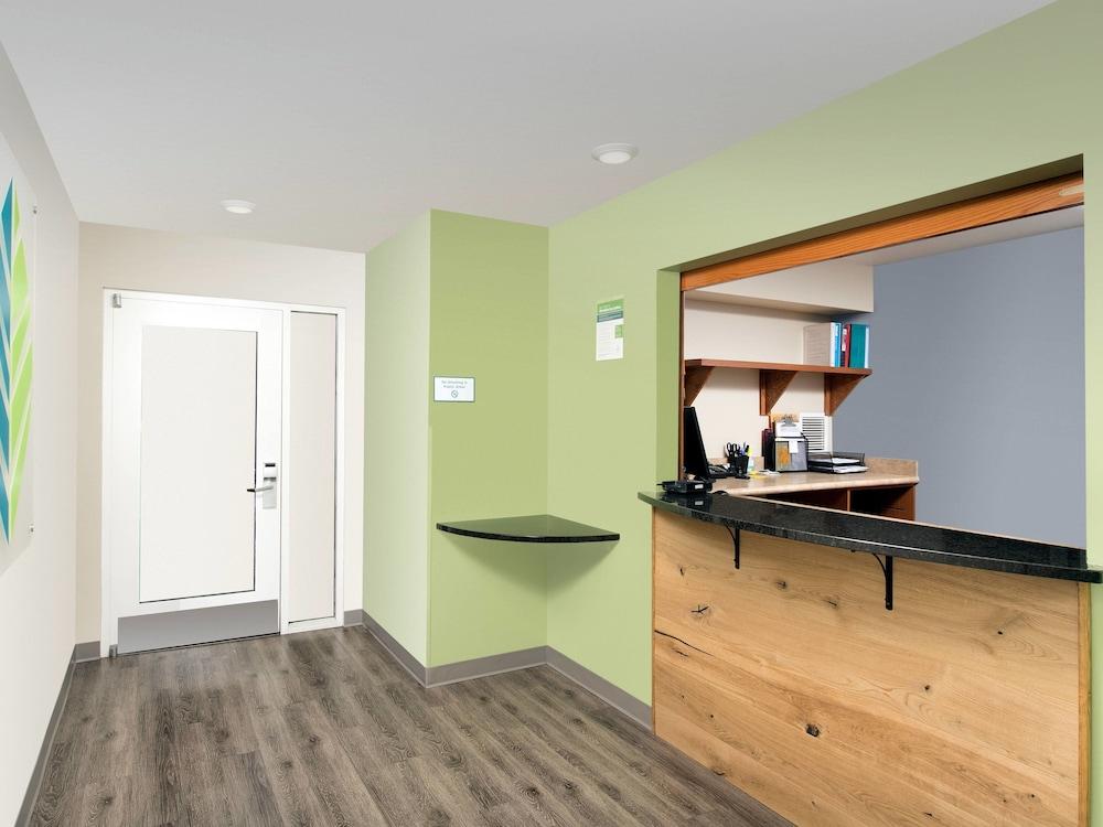 WoodSpring Suites Brownsville photo 31