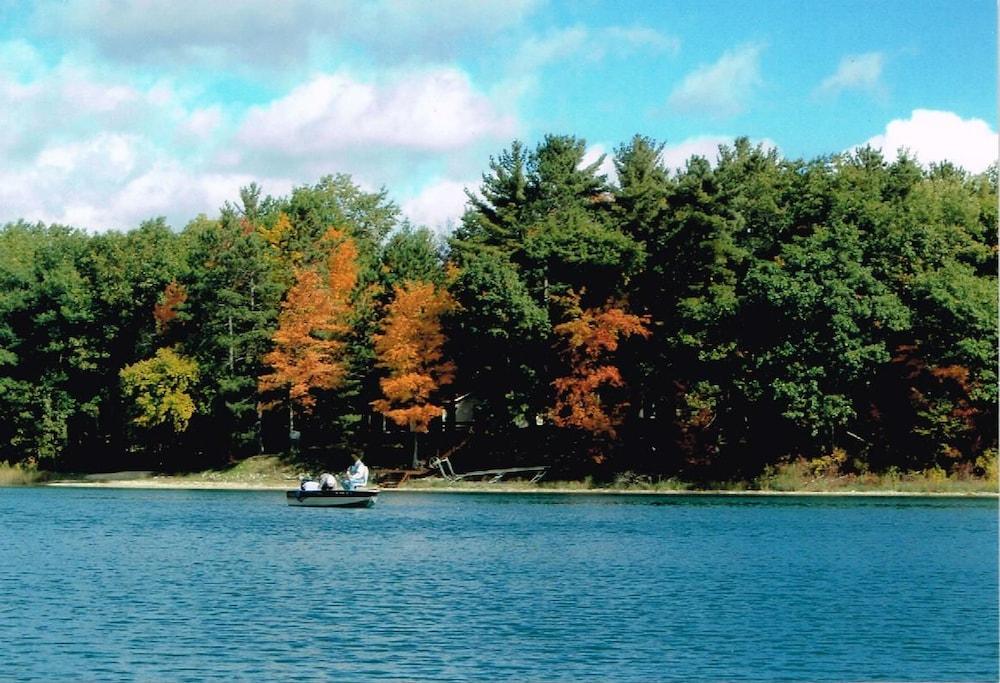 Dixon Lake Resort photo 40
