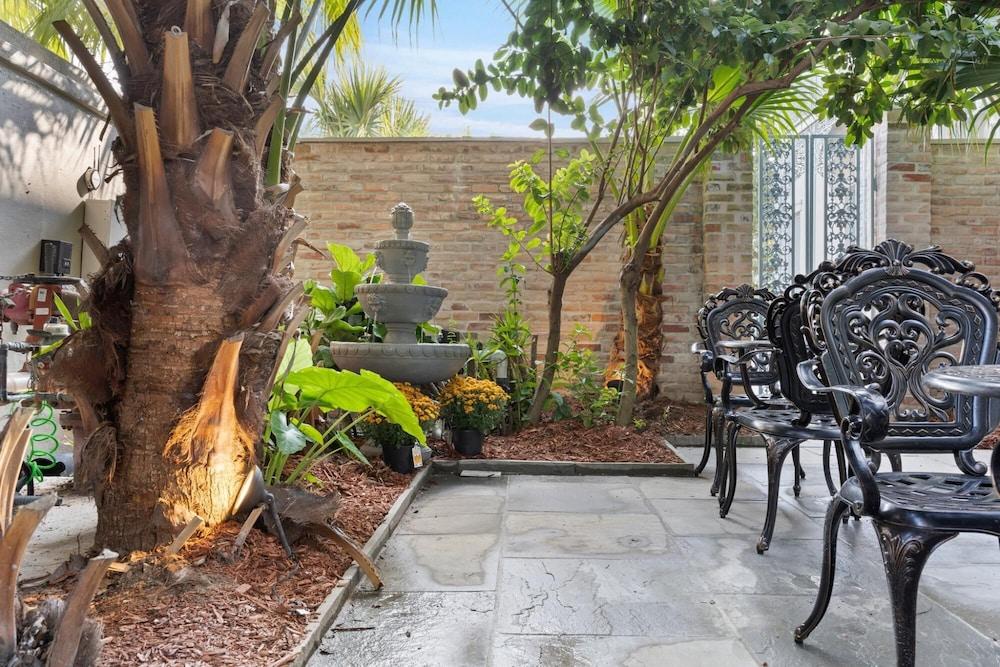 The Esplanade Compound photo 41