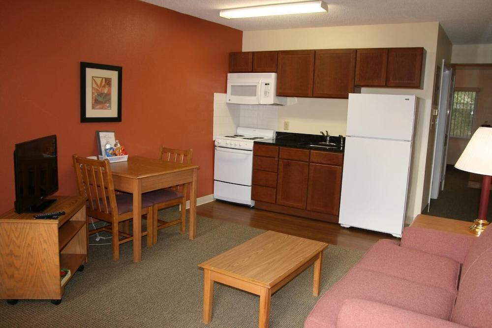 Affordable Suites Sumter SC photo 6