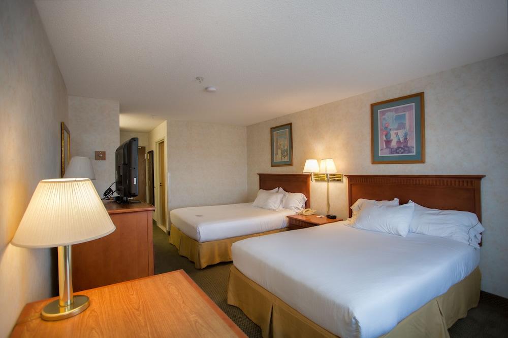 Vagabond Inn Executive - Green Valley photo 2