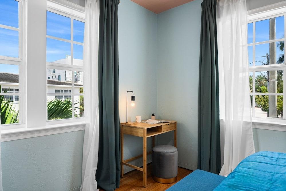 Blue Flamingo Suites photo 91
