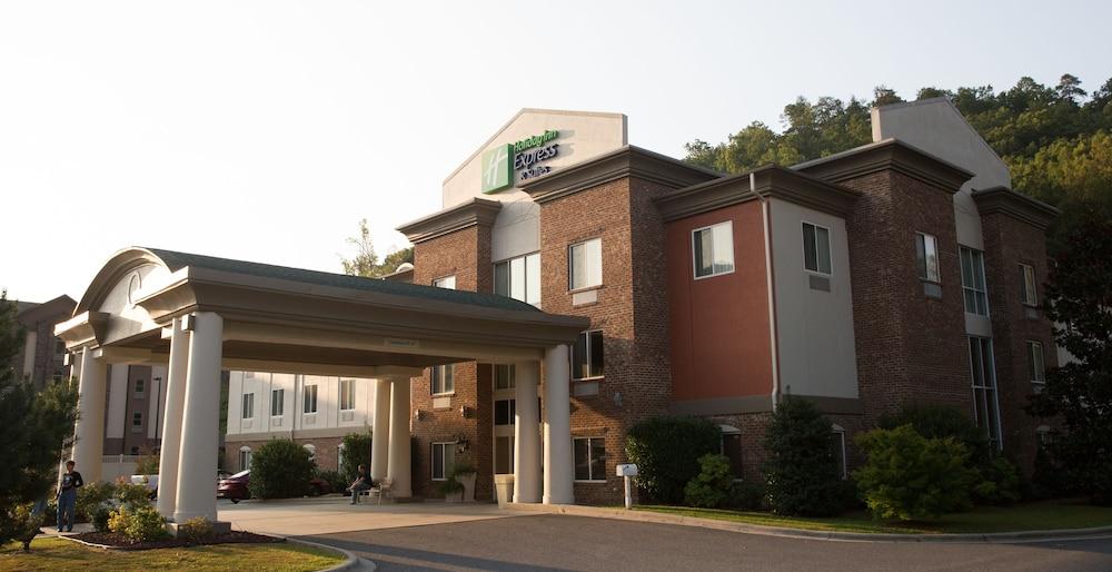 Holiday Inn Express Hotel & Suites Cherokee / Casino by IHG photo 18