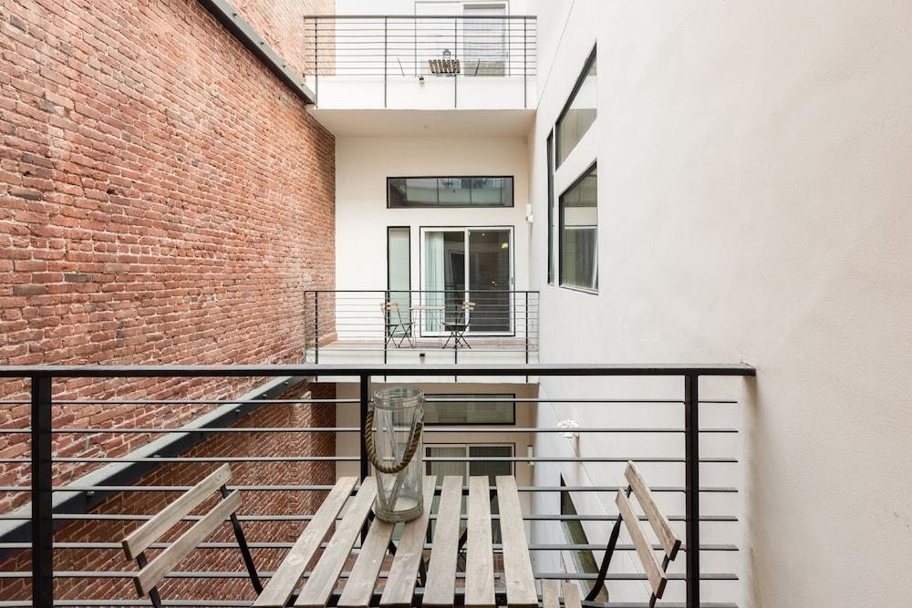 Abode Los Angeles - Downtown Historic Core photo 1