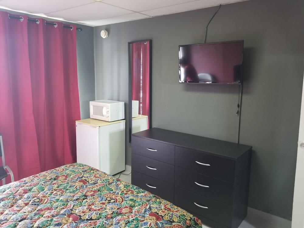 Sunny South Motel photo 16