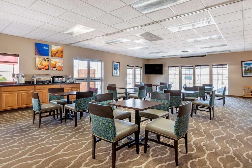 Comfort Inn & Suites Klamath Falls photo 49