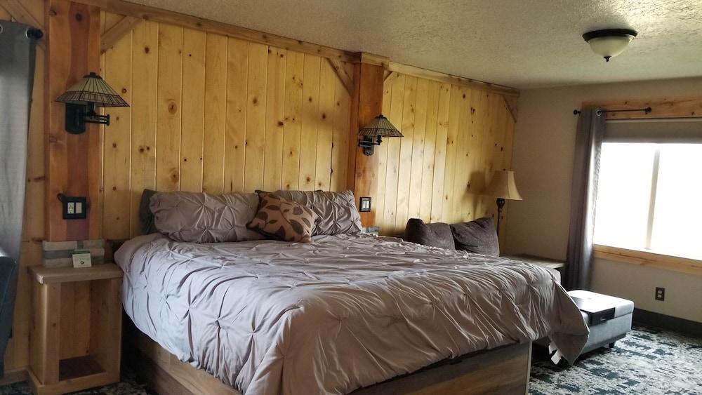 Western Royal Inn photo 9