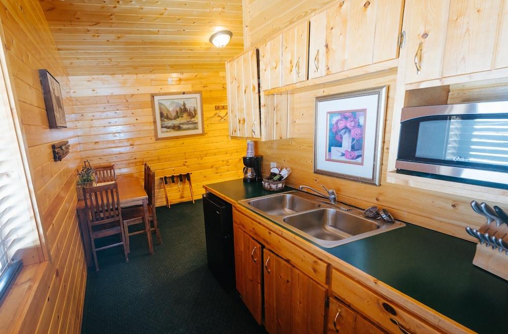 Anglers Lodge photo 38