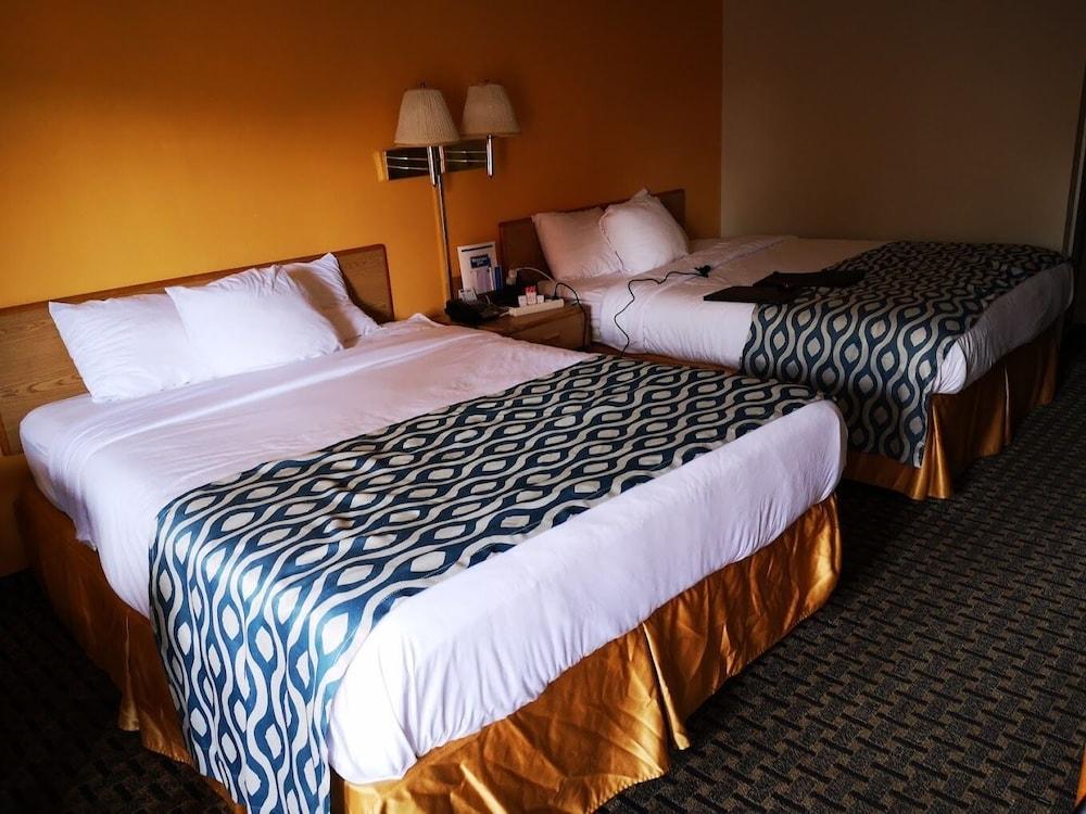 Vermilion Inn photo 5