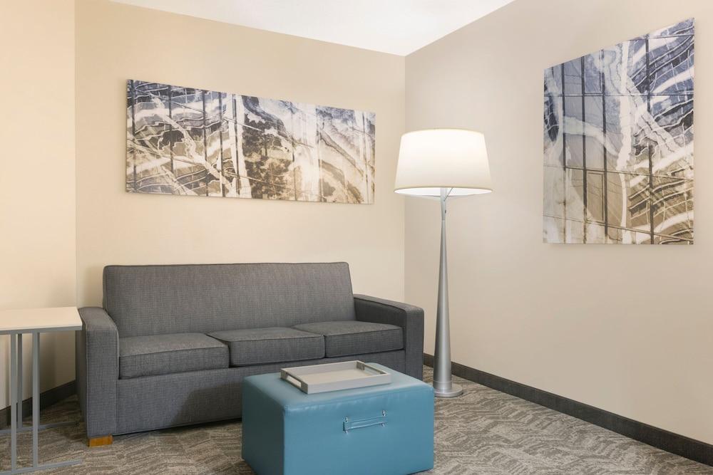 SpringHill Suites by Marriott Newark Liberty International photo 15