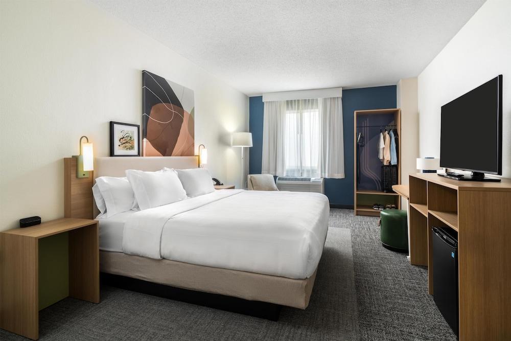 Spark By Hilton Northborough photo 1