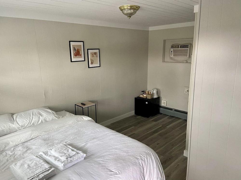 The Springs Motel photo 7