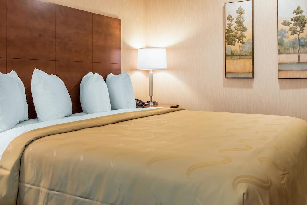 Quality Inn Bedford photo 15