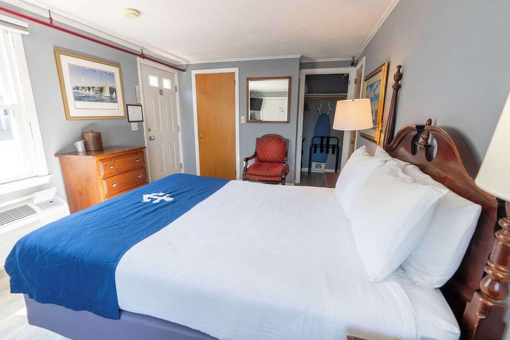 Fishermans Wharf Inn photo 87
