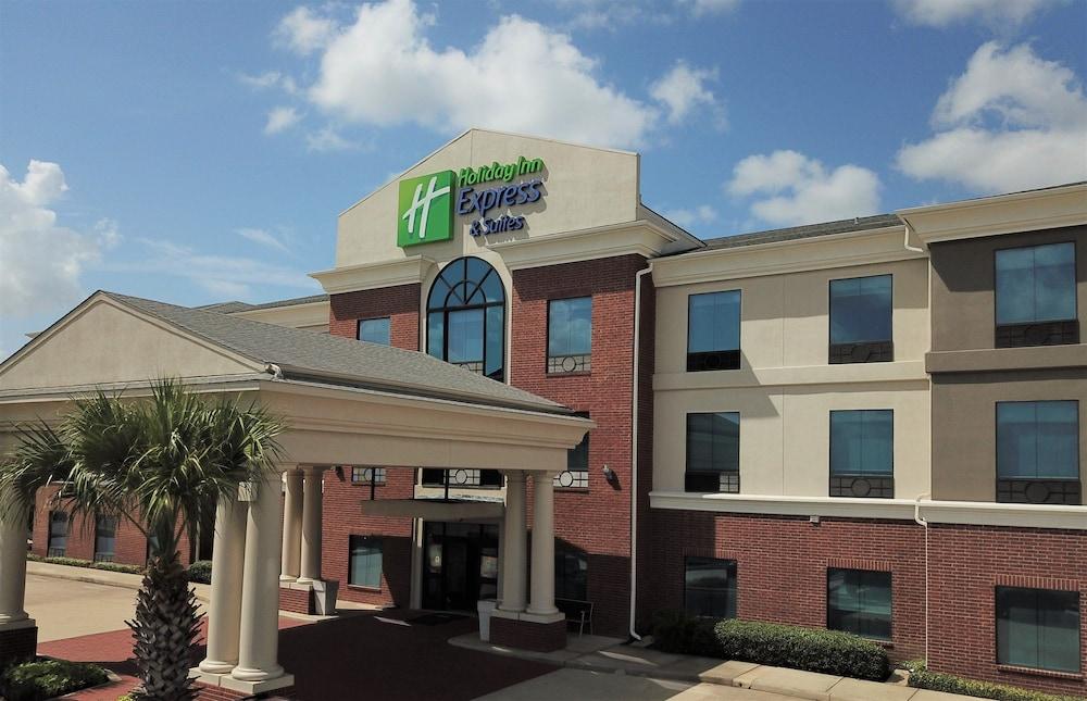 Holiday Inn Express & Suites Hearne by IHG photo 1