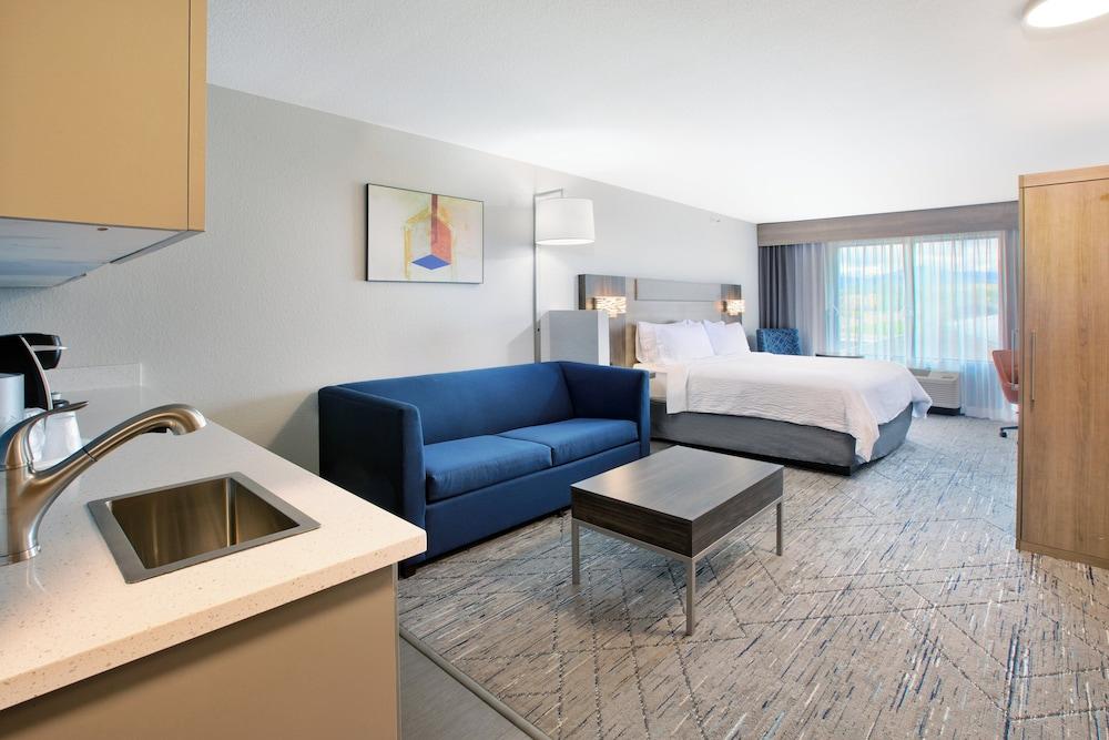 Holiday Inn Express & Suites Buffalo by IHG photo 17