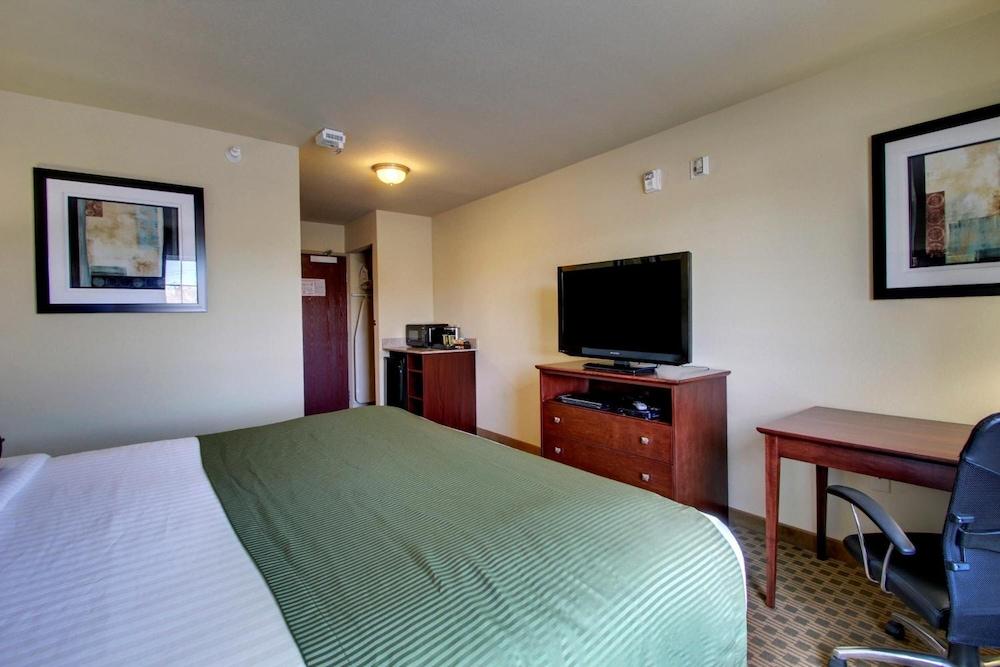 Stanton Inn & Suites photo 4