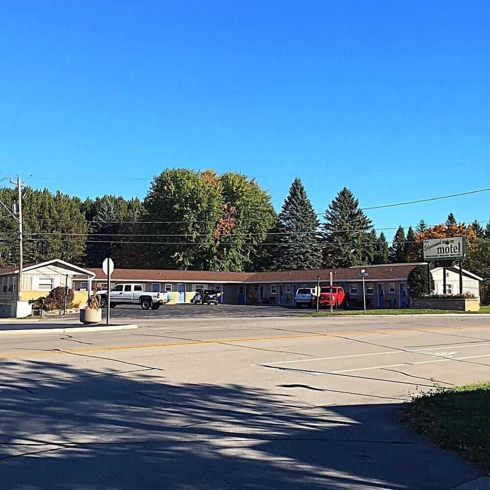 The Edgewood Motel photo 6