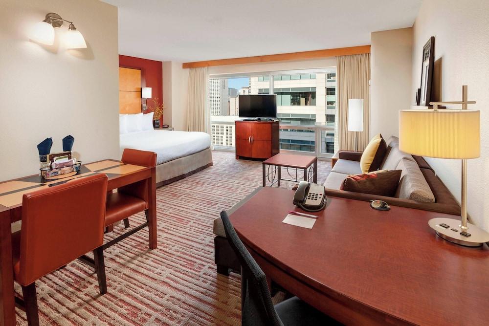 Residence Inn by Marriott Chicago Downtown / River North photo 10
