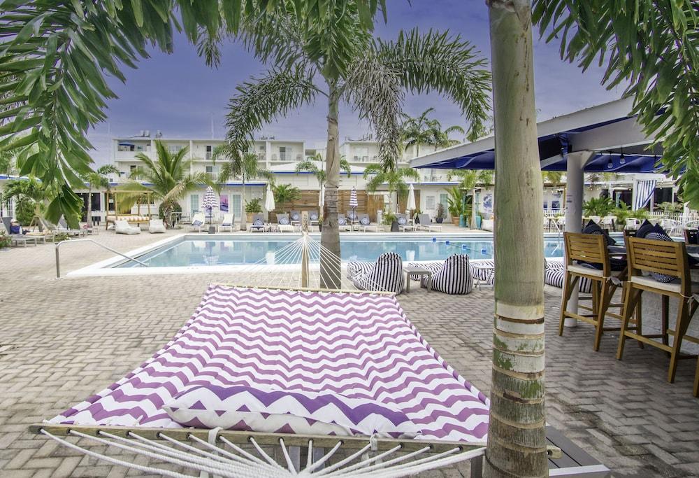 Skipjack Resort & Marina photo 82