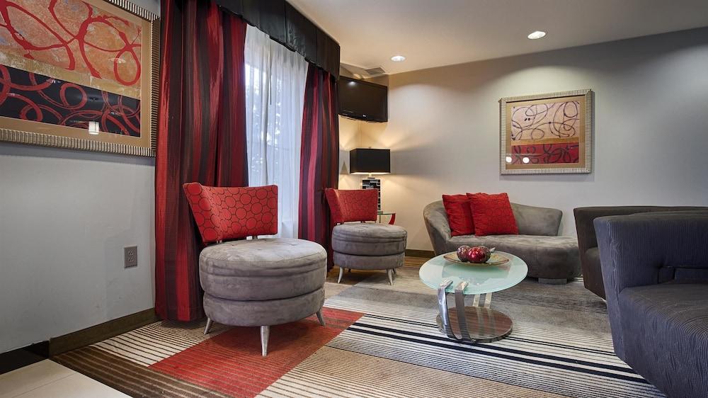 Best Western Plus Goodman Inn & Suites photo 6