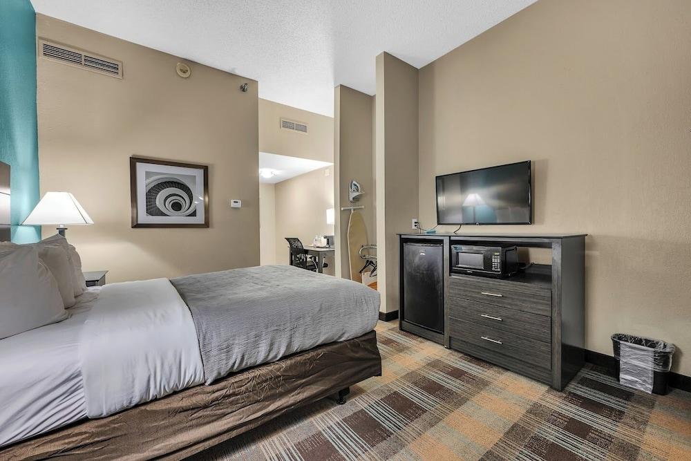 Quality Inn Roseville-Detroit North photo 12