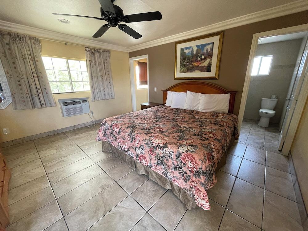 Bayshore Inn Motel photo 2