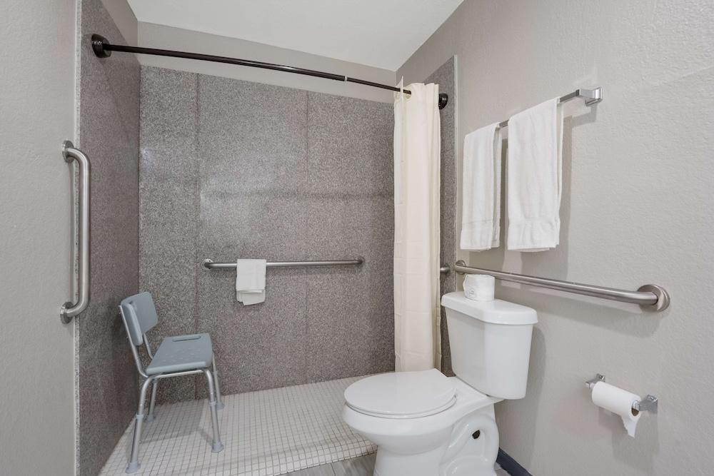 SureStay Hotel by Best Western Spring North Houston photo 21