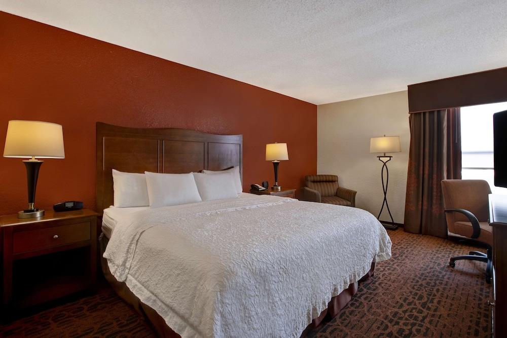 Hampton Inn Ft. Wayne-Southwest photo 44