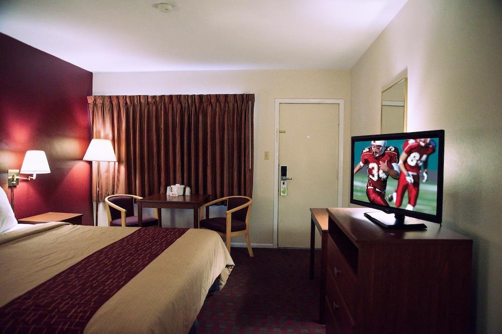 Red Roof Inn Blythe photo 15