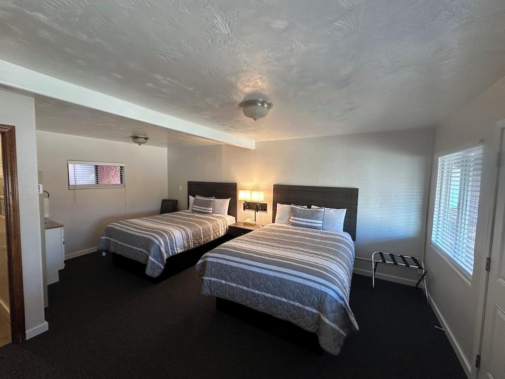 Lee Vining Motel photo 8