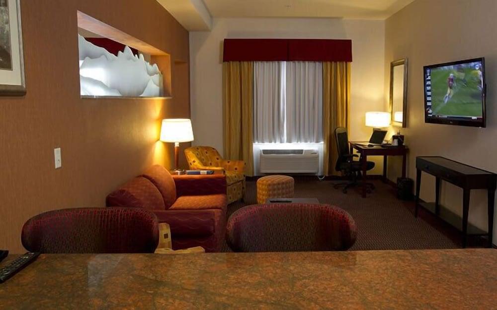 Wind River Hotel and Casino photo 13