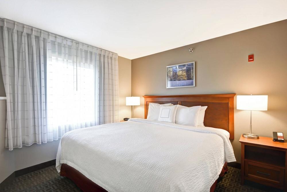 TownePlace Suites by Marriott Sioux Falls photo 8