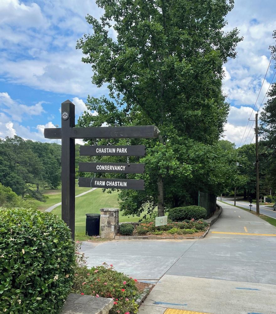 voco The Darwin Atlanta Midtown by IHG photo 68