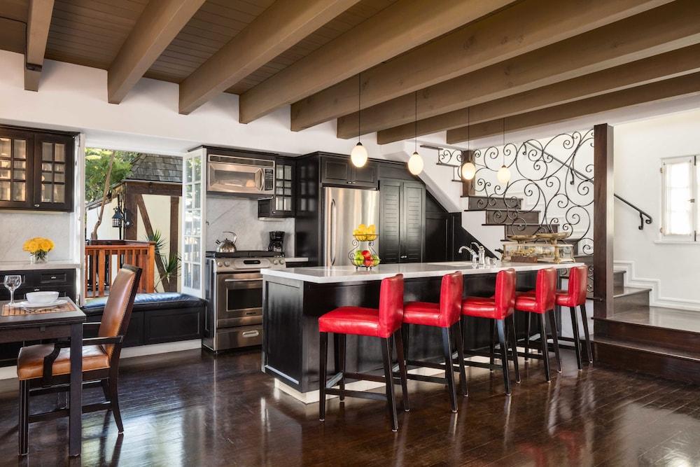 The Charlie Hotel — hotel in West Hollywood