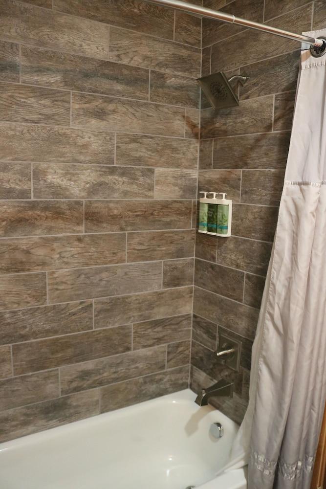 Columbine Inn photo 70