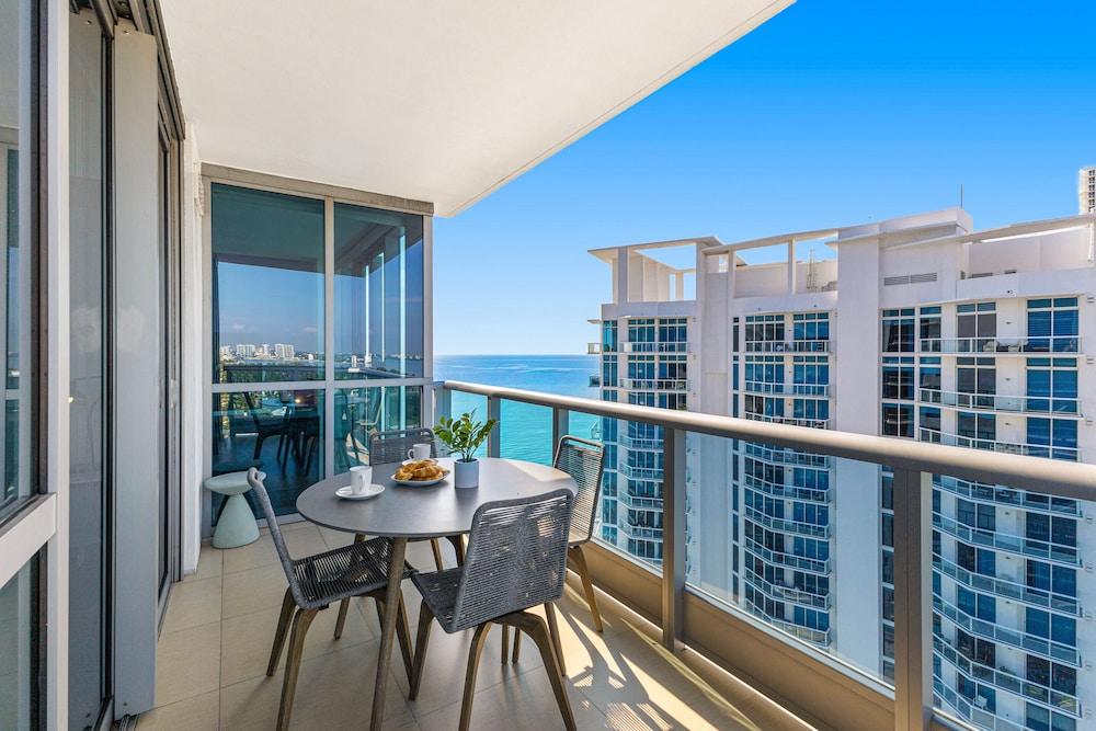 Dharma Home Suites Miami at Monte Carlo photo 39
