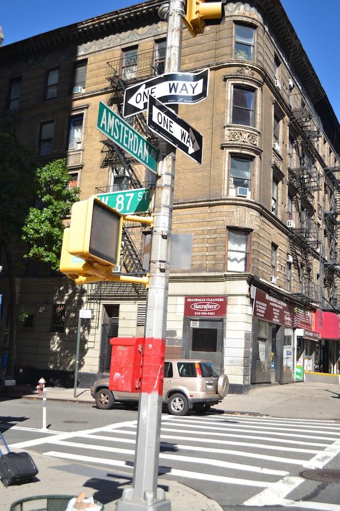 Central Park West Hostel photo 34