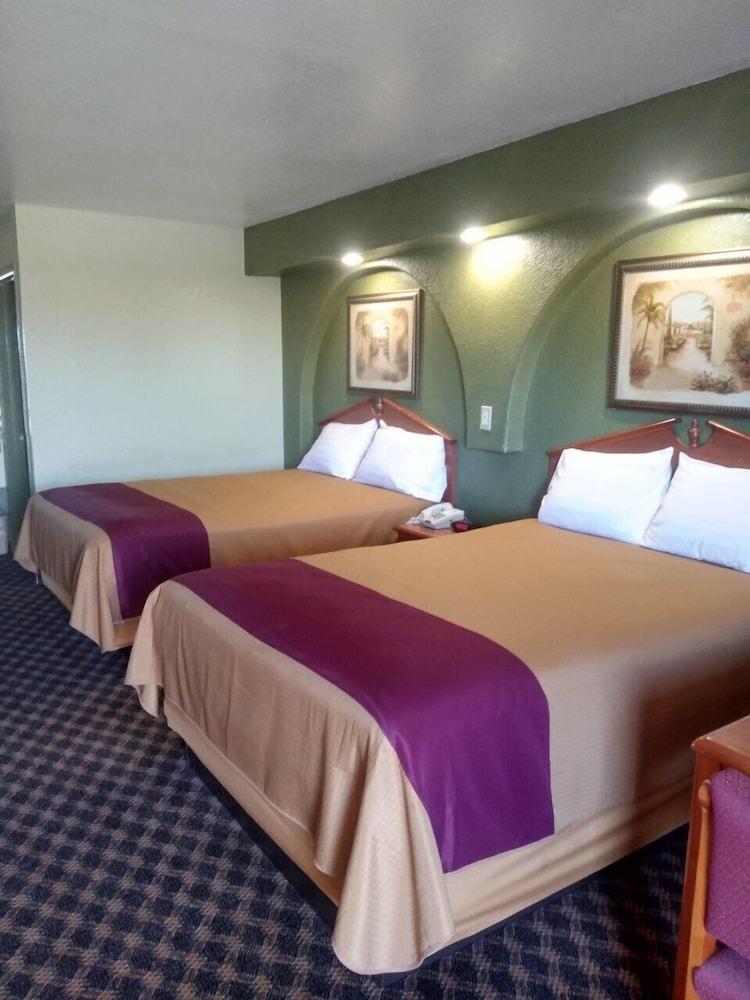 Budget Inn photo 4